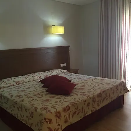 Palace 3*