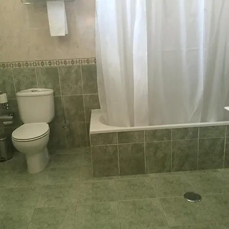 Palace 3*